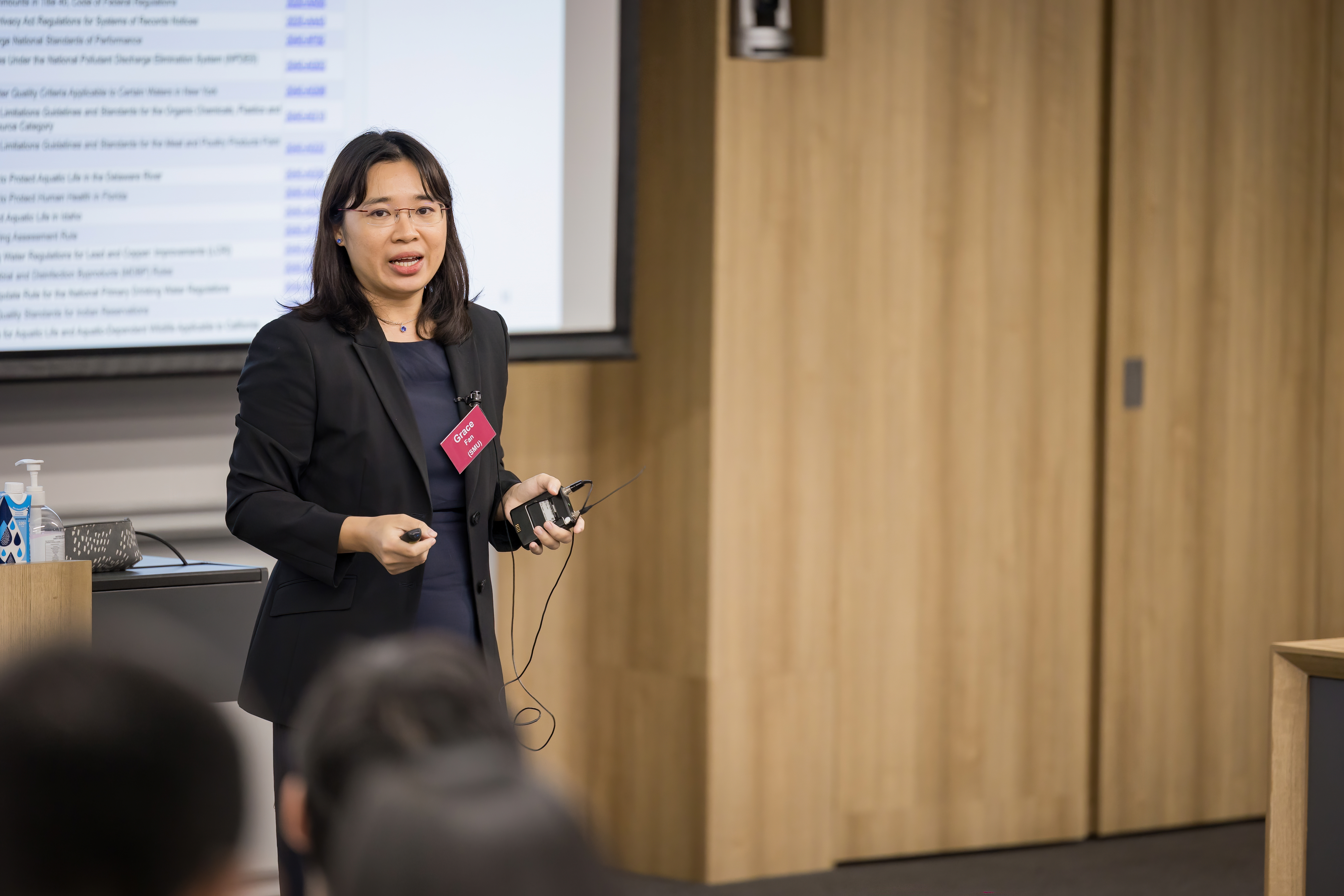 Prof Grace Fan presents her paper