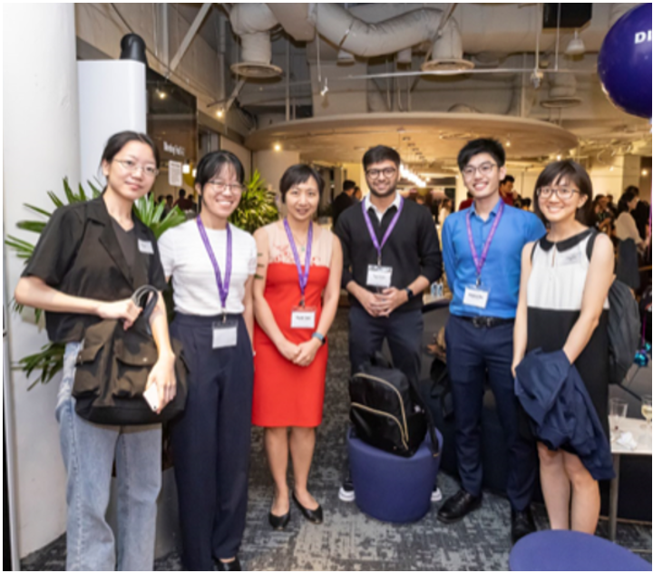 Chern Cheng attending networking session