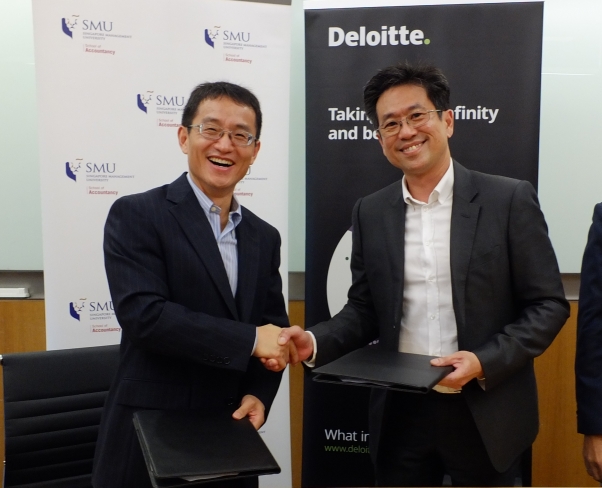 SMU’s School of Accountancy signs MOU with Deloitte to collaborate on Audit Analytics programmes