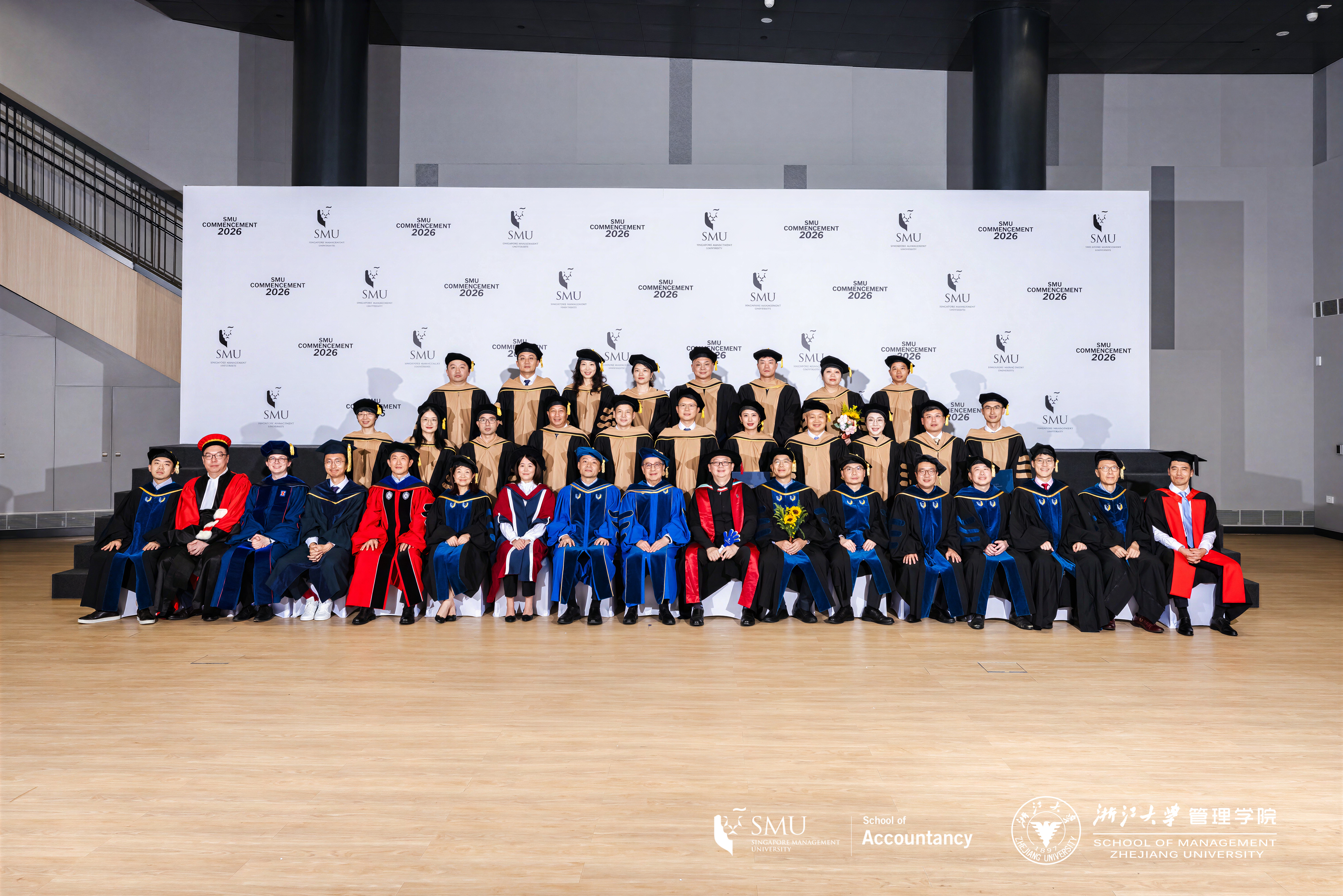 SMU-ZJU DBA（财务与金融）企业家学者项目 2026届毕业典礼璀璨落地新加坡